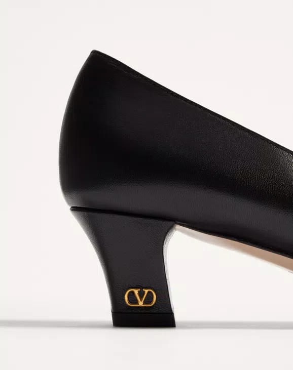 Valentino Bowow Pump In Kidskin With Studs 45Mm - Image 2